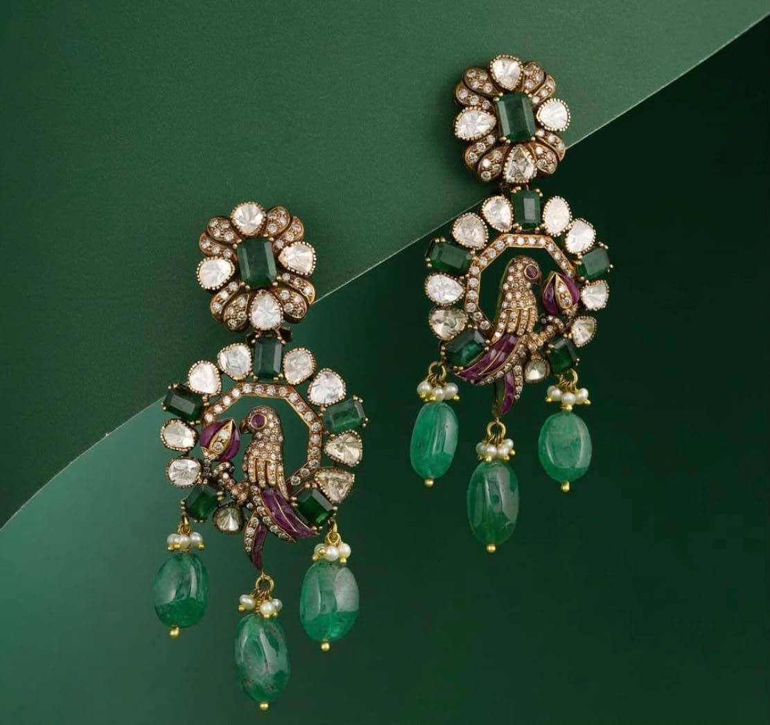 Emerald — Green at the centre of everything. The colour the eye finds first.